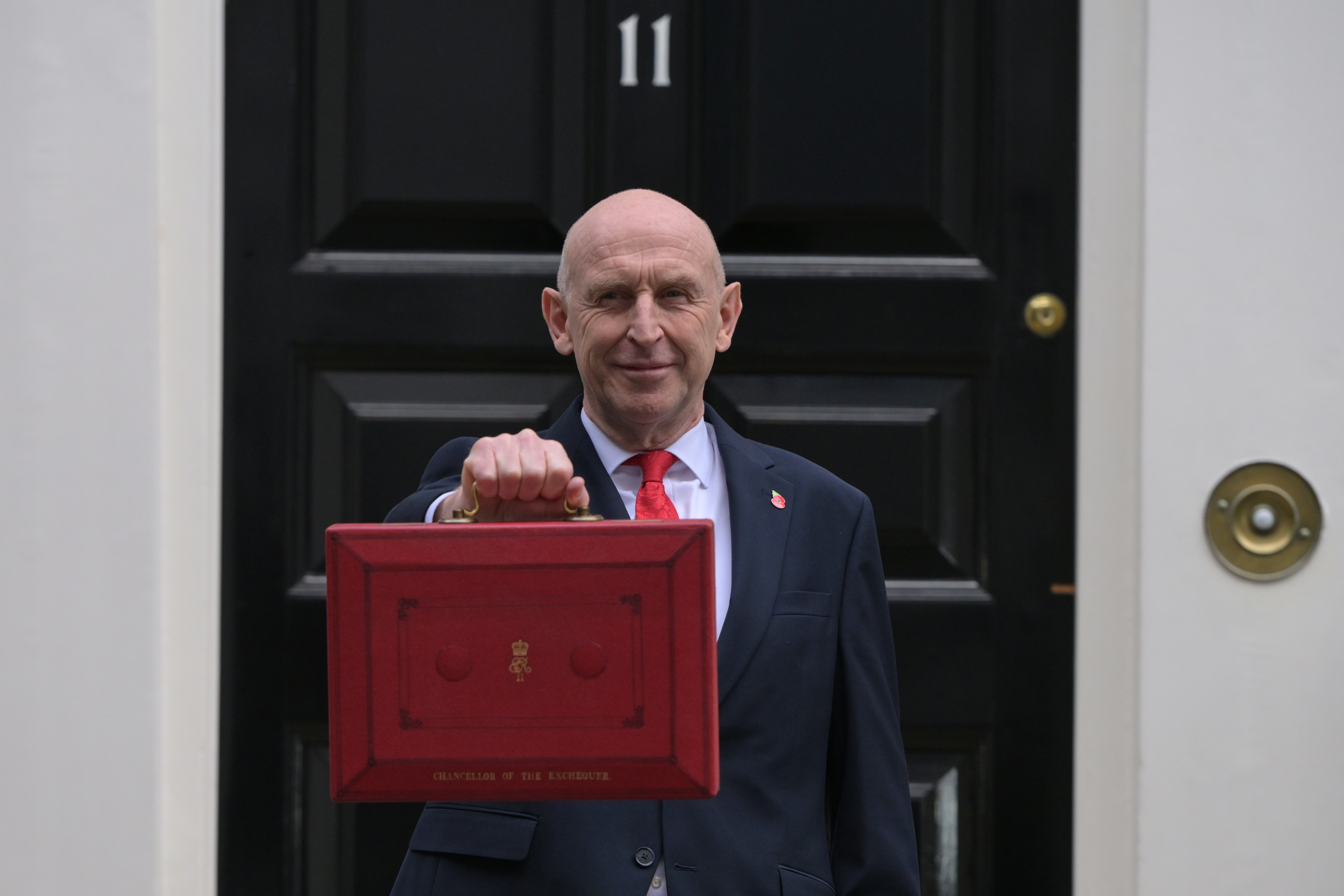 UK’s Healey says minimum wage to rise by 3.9 percent — Riyadh Business news