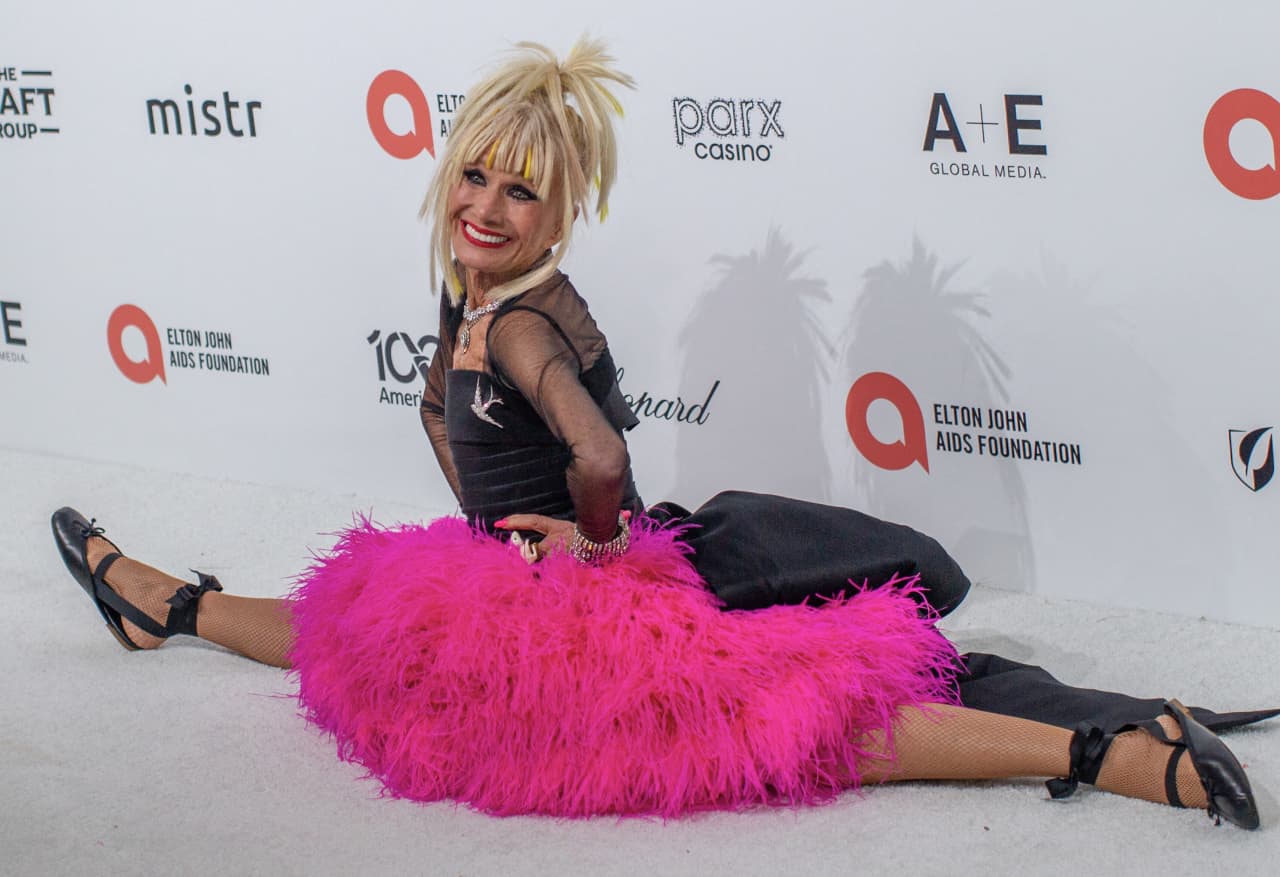 Designer Betsey Johnson takes $7 million SoCal home off the market — Riyadh Business news