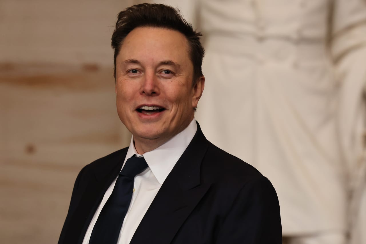 Musk says SpaceX landed a $40 billion debt deal — and forecasts doom for some AI rivals — MarketWatch, Riyadh Technology news