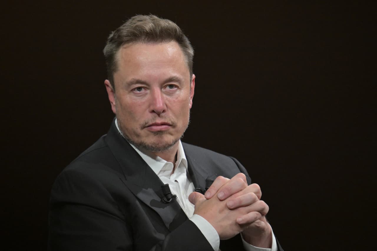 Tesla’s stock rises as Elon Musk drops new clues about a possible SpaceX merger — MarketWatch